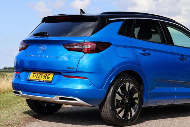 Opel Grandland 1.6 Turbo PHEV Hybrid 224 PK ? Matrix-LED ? Trekhaak ? Camera