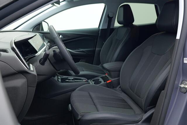 Opel Grandland 1.6 Turbo Plug-In Hybrid GS | Trekhaak | 18" Licht metaal | Stuurverwarming