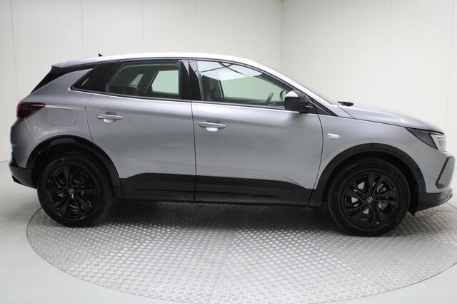 Opel Grandland 1.2 Turbo Hybrid GS ( level 3) | automaat | pdc v/a+camera | navi | adaptive cruise control | dodehoek | verwarmde stoelen+stuur | climate | bluetooth | carplay