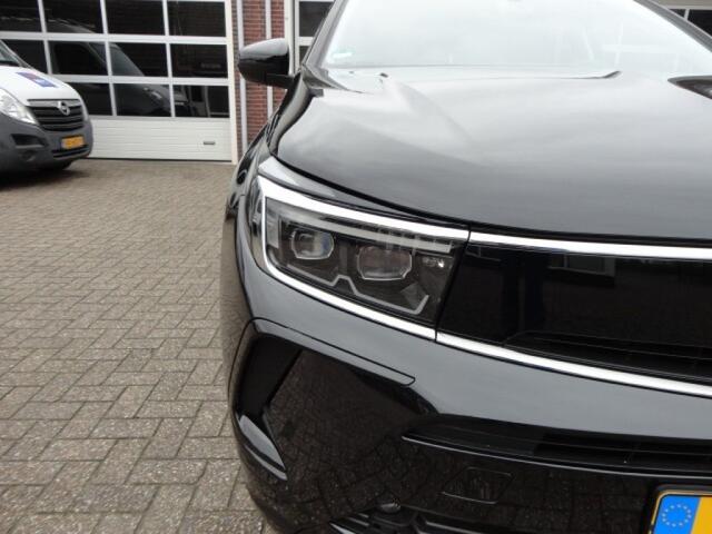 Opel Grandland 1.2 Turbo GS Black Line Edition Automaat ,Trekhaak ,Led verlichting ,Navi ,Camera voor en achter