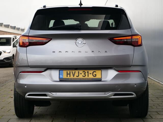 Opel Grandland 1.2 Turbo Business Elegance 130 Pk Automaat Apple Carplay / DAB / Camera / Navigatie / Winterpakket