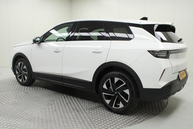 Opel Grandland 1.2 Turbo Hybrid Business Edition | cruise adaptief | climate | navi | carplay | pdc v/a+camera | stoelverwarming | inklapbare spiegels