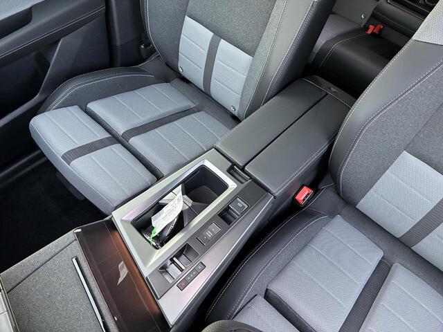 Opel Grandland 145 pk Mild Hybrid Automaat Business Edition | Navigatie | AGR Stoelen | ECC | LED Verlichting | Privat Glas | Camera | 19" LM Velgen | Keyless |