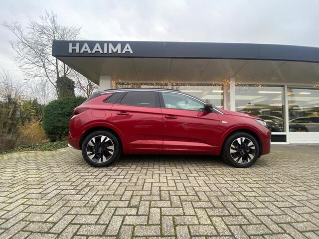 Opel Grandland 1.6 Turbo Plug-In Hybrid Ultimate | Automaat | Apple carplay | Electronic climate control | Navigatiesysteem | Parkeersensoren voor en achter