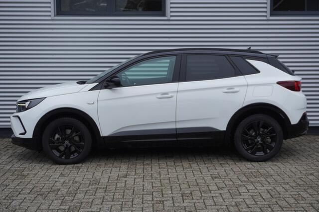 Opel Grandland 1.6 Turbo Hybrid GS / Camera / Winterpakket / Adaptive cruise / AGR-stoelen