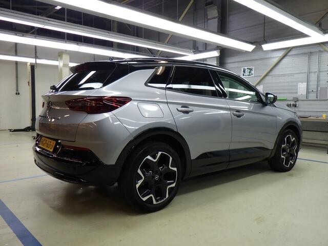 Opel Grandland 1.2 Turbo Ultimate met Leer, Navi/Camera, LED, AGR, Elek.Klep