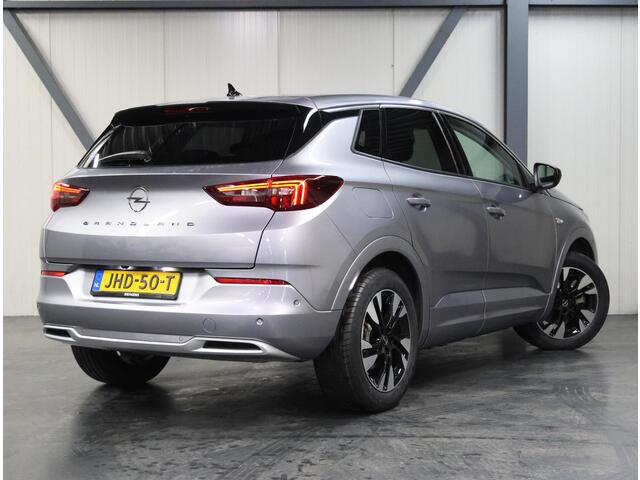 Opel Grandland 1.6 Turbo Plug-In Hybrid Business Elegance 225PK | Navigatie | Climate Control | Adaptieve Cruise Control | Achteruitrijcamera | 18" LMV | Verwarmbaar Stuur | LED | Apple Carplay/Android Auto |