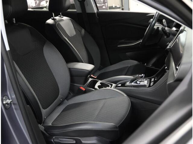 Opel Grandland 1.6 Turbo Plug-In Hybrid Business Elegance 225PK | Navigatie | Climate Control | Adaptieve Cruise Control | Achteruitrijcamera | 18" LMV | Verwarmbaar Stuur | LED | Apple Carplay/Android Auto |