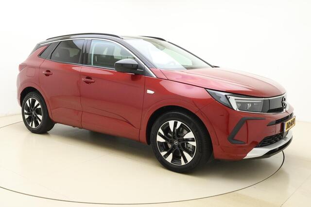 Opel Grandland 1.6 Turbo 225pk Plug-In Hybrid Ultimate | Automaat | Apple carplay | Electronic climate control | Navigatiesysteem | Parkeersensoren voor en achter