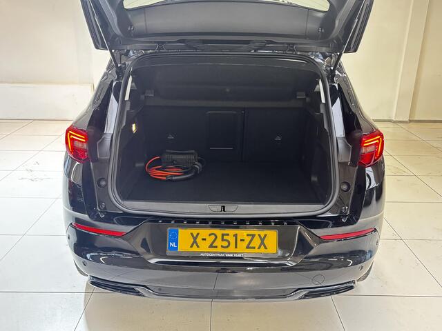 Opel Grandland Opel Grandland 1.6 Turbo Hybrid4 GS-line 300pk | Alcantara | Navi | SOH 96,4%
