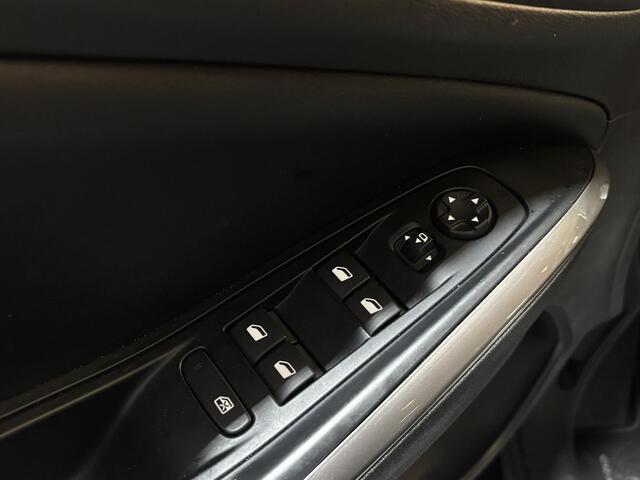 Opel Grandland Opel Grandland 1.6 Turbo Hybrid4 GS-line 300pk | Alcantara | Navi | SOH 96,4%