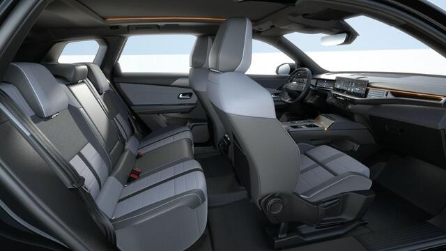 Opel Grandland 1.6 Turbo Plug-in-Hybrid Business Edition | NIEUW | Uit voorraad leverbaar! | Panorama dak| Automaat | Trekhaak | 87km EV Actieradius WLTP | Voorruit Verwarming | Dodehoek Detectie |