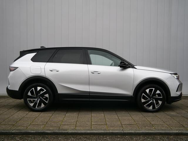 Opel Grandland 1.2 Turbo Hybrid GS 145 Pk Automaat Navi / DAB / Apple Carplay / Camera / Winterpakket