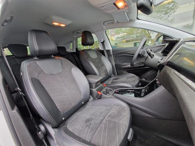 Opel Grandland 1.2 Turbo Ultimate | AGR - Stoelen | Climate & Cruise Control | 19INCH | Elektrische Achterklep | Stoelverwarming |