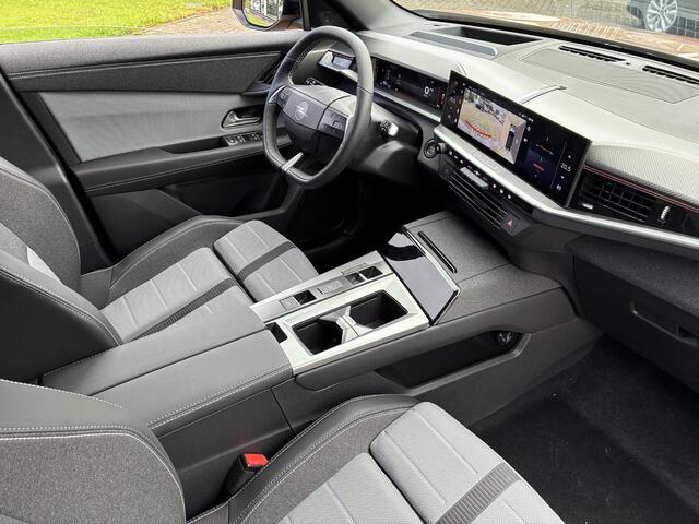 Opel Grandland Electric GS 73 kWh | 8 Jaar garantie | Elektrisch glazen panoramadak | 20" Lichtmetalen velgen | Full-Options