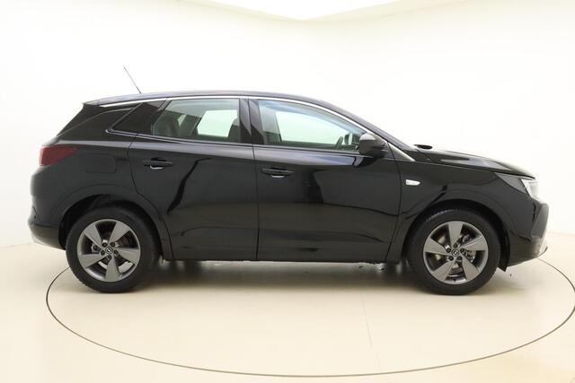 Opel Grandland 1.2 Turbo GS 130pk | Navigatie via APP | Climate Control | Stoel - Stuurverwarming | Parkeersensoren | Lichtmetalen Velgen | AGR Stoelen