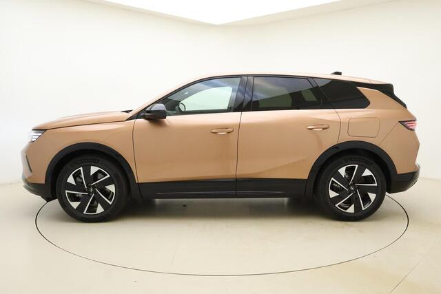 Opel Grandland 1.6 Turbo Plug-in-Hybrid Business Edition | Massagestoelen | Panoramisch Schuif/kanteldak | Climate control | Afneembare trekhaak | Focal audio | Camera