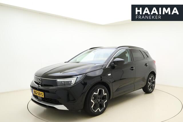 Opel Grandland 1.2 Turbo 130pk Automaat Ultimate | Climate & Cruise Control | Elektrische achterklep | Navigatie | Achteruitrijcamera | Winterpakket | Alcantara bekleding | 19" Lichtmetalen velgen