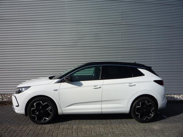 Opel Grandland 1.2 Turbo (130Pk) Ultimate Navi Camera Winterpakket Géén Aflever