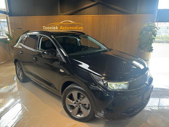 Opel Grandland 1.6 Turbo Plug-In Hybrid Ultimate Black Edtion Navigatie Cruise Control LMV El Achterklep