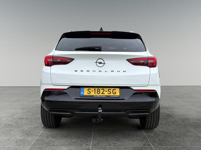 Opel Grandland GS 1.2 Turbo 130pk TWO-TONE! | 360° CAMERA | TREKHAAK | VOORRUIT VERW. | NAVI | ISOFIX | APPLE CARPLAY / ANDROID AUTO |