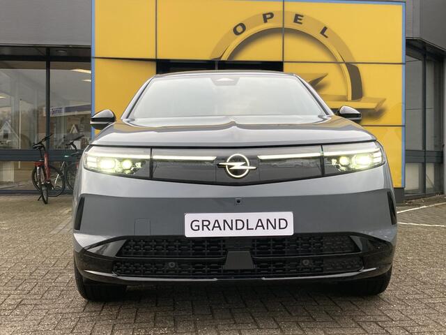 Opel Grandland Electric Business Edition 73 kWh | Voorraad direct leverbaar! | Elektrisch schuifdak | Warmtepomp | Headup display | Focal | Elektrische achterklep | Voorruitverwarming | Adapt. Cruise control