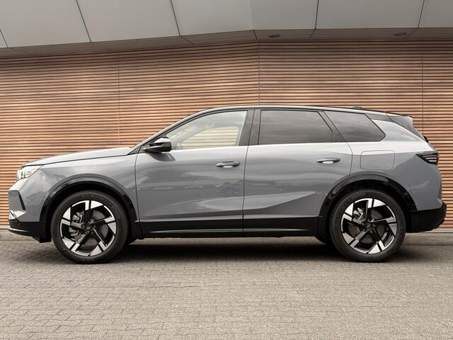 Opel Grandland 1.6 Turbo Plug-in-Hybrid Ultimate Trekhaak / 360* Camera / Navi / Clima / LED / AGR