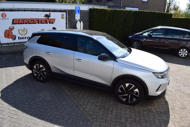 Opel Grandland 1.2 Turbo Hybrid GS line