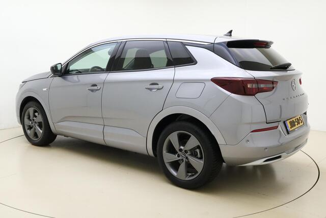 Opel Grandland 1.6 Turbo 225pk Automaat Plug-In Hybrid GS | Navigatie | Lederen bekleding | Stoelverwarming & ventilatie | Adapt. Cruise control | Camera | Keyless | Lichtmetalen velgen
