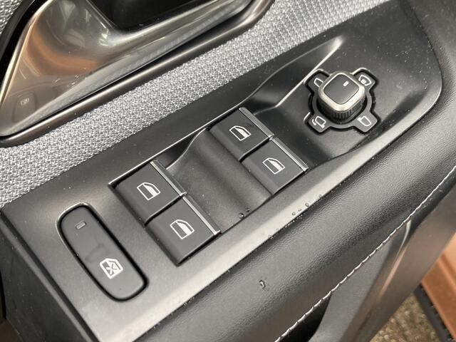 Opel Grandland Electric GS 73 kWh | 8 Jaar garantie | Elektrisch glazen panoramadak | 20" Lichtmetalen velgen | Full-Options