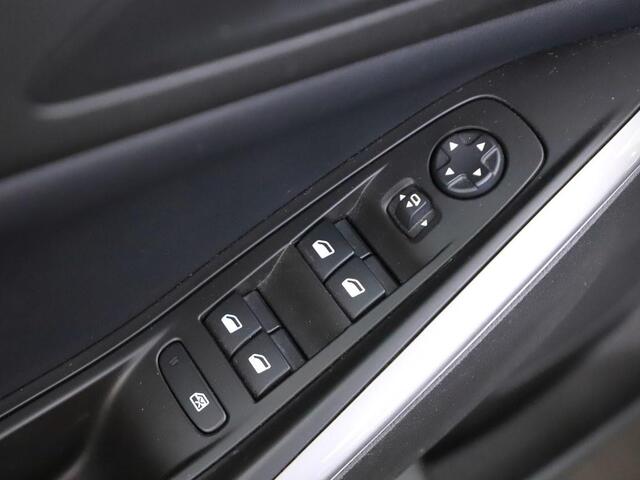 Opel Grandland 1.2 Turbo GS Line Trekhaak/Camera/Winterpakket/Agr /Nav/Ecc/CarPlay/4Seizoenen.banden