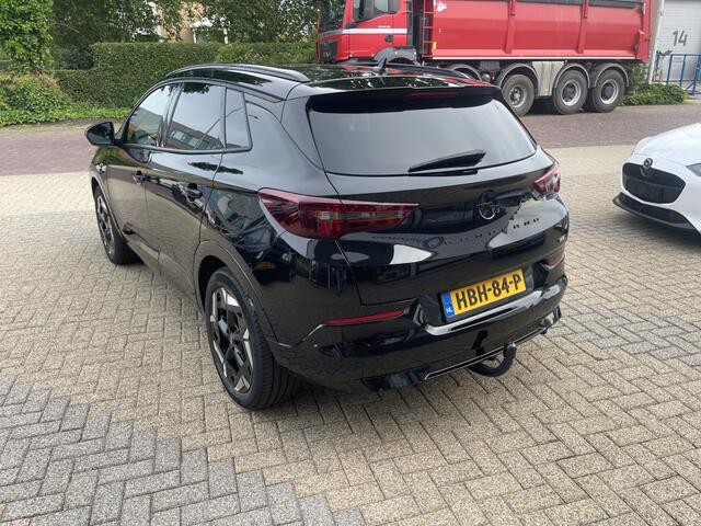 Opel Grandland 1.6 Turbo Hybrid 4x4 GSe 300pk