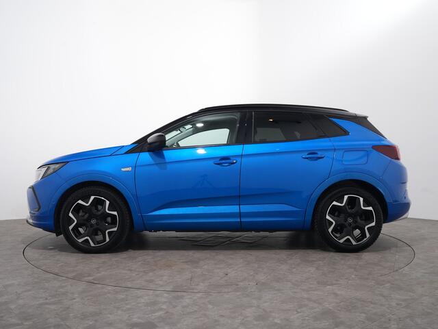 Opel Grandland 1.6 TURBO HYBRID 300PK 4X4 ULTIMATE AUT8 | Navi | Winterpakket | Trekhaak