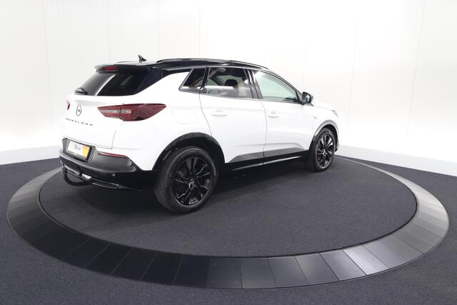Opel Grandland 1.6 Turbo Plug-In 225 Hybrid Ultimate | Trekhaak | Adaptieve Cruise Control | Camera | Navigatie