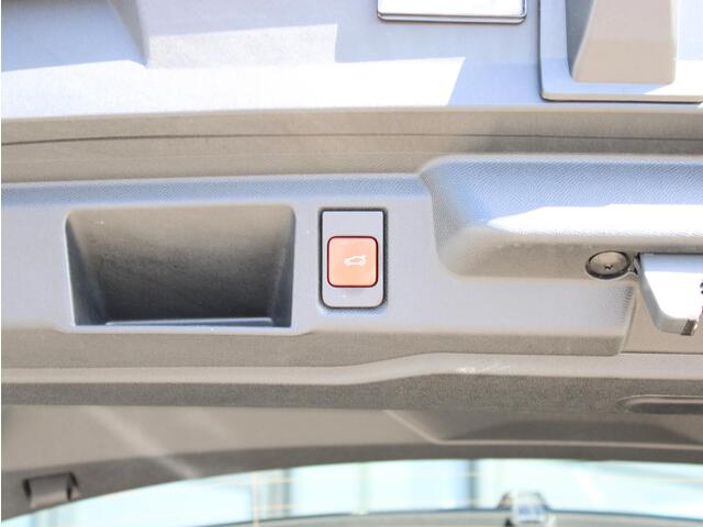 Opel Grandland 1.2 Turbo Business Hybrid Edition | Pano / 360°C camera / Premium geluidsinstallatie (FOCAL)