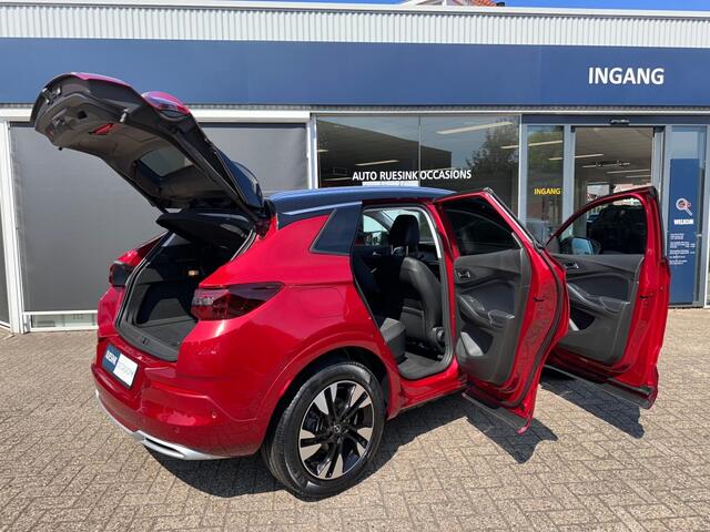Opel Grandland 1.6 TURBOHY ULTIMATE