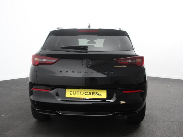 Opel Grandland 1.2 Turbo GS Automaat Navigatie Apple Carplay/Android Auto Camera Parkeersensoren Adaptive Cruise Control Dodehoekdetectie Stoel-en stuurverwarming Climate Control Lichtmetalen velgen