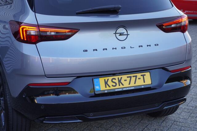 Opel Grandland 1.2 Turbo GS / Automaat / Camera / AGR-stoelen / Winterpakket / Adaptive Cruise