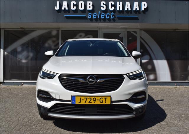 Opel Grandland X 1.6 Turbo Hybrid4 Business Executive / Parkeerhulp / 301 PK / LED / 4X4 / Apple Carplay- android auto / Automaat