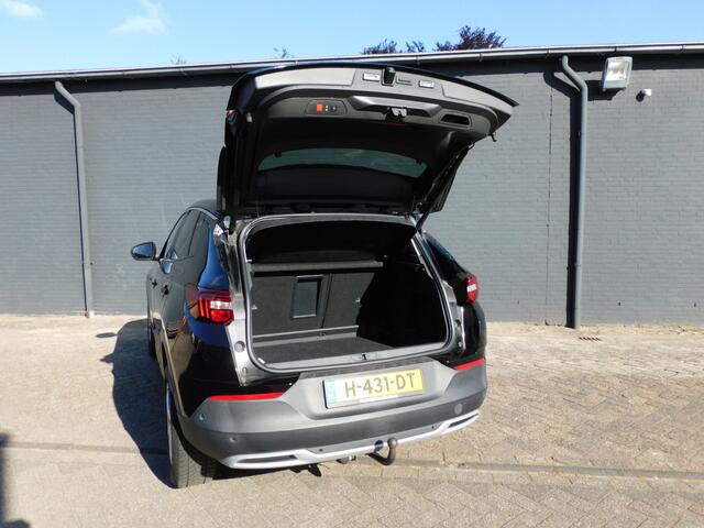 Opel Grandland X 1.2 Turbo Business Executive 1e EIGENAAR! DEALER ONDERHOUDEN! LEER! CARPLAY/ANDROID! CRUISE! CLIMA!