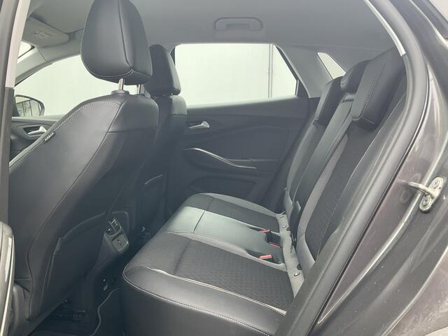 Opel Grandland X 1.6 Turbo Hybrid4 Stoelver. DAB Carplay Camera Business Elegance