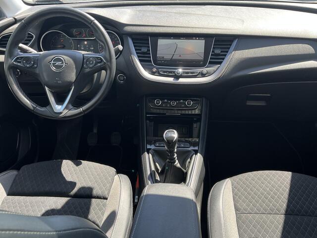 Opel Grandland X 1.2 Turbo Business Executive Panoramadak Achteruitrijcamera 18" lichtmetalen velgen