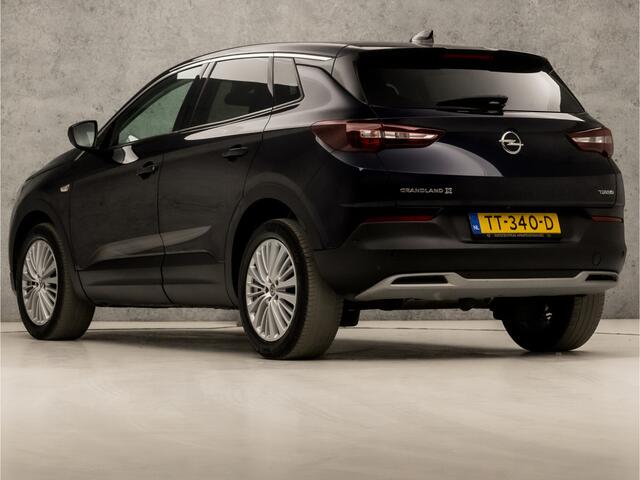 Opel Grandland X 1.2 Turbo Executive Sport (APPLE CARPLAY, GROOT NAVI, CAMERA, GETINT GLAS, SPORTSTOELEN, LEDER, LANE ASSIST, NIEUWSTAAT)
