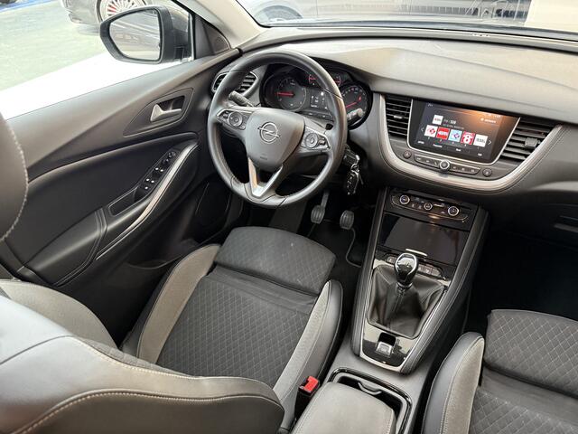 Opel Grandland X 1.2 Turbo Business +, 130Pk, 2019, 1ste eigenaar, BTW auto, Trekhaak, Cruise control, 4 seizoenen banden, Climate control, Sportstoelen, Volledig onderhouden