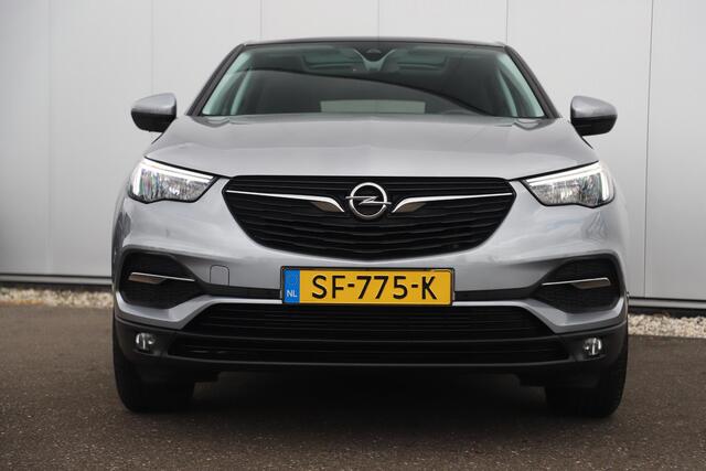 Opel Grandland X 1.2 Turbo Online Edition 131PK Trekhaak DB Riem is V.V. ! Panoramadak Navigatie Clima Cruise Rijstrooksensor Parkeersensor