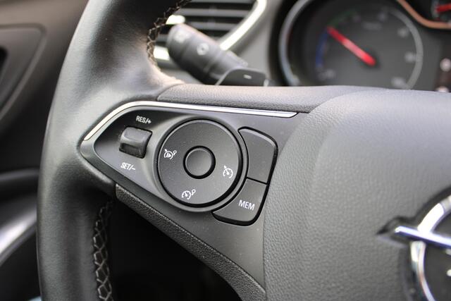 Opel Grandland X 1.6 Turbo Hybrid4 Ultimate | Trekhaak | Camera | Stoelverwarming