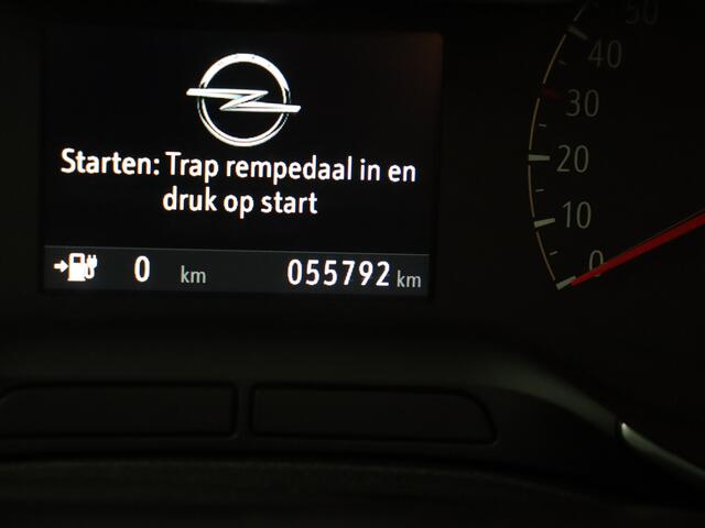 Opel Grandland X 1.6 Turbo Hybrid4 Ultimate | Leder | Stoelverwarming + Ventilatie | Navigatie | 19" Velgen