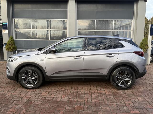 Opel Grandland X 1.2 Turbo Business Executive |Apple Carplay|handbak|Cruise|Navi|Airco|Trekhaak