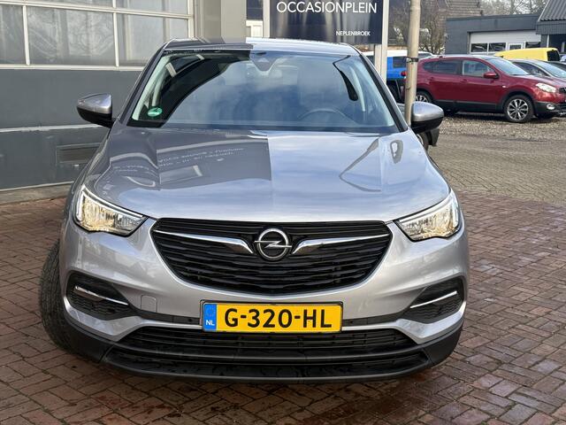 Opel Grandland X 1.2 Turbo Business Executive |Apple Carplay|handbak|Cruise|Navi|Airco|Trekhaak