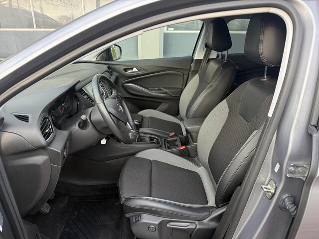 Opel Grandland X 1.2 Turbo Business Executive |Apple Carplay|handbak|Cruise|Navi|Airco|Trekhaak